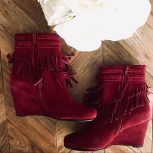 NWT Aerosoles Plumming Bird Round Toe Suede Bootie